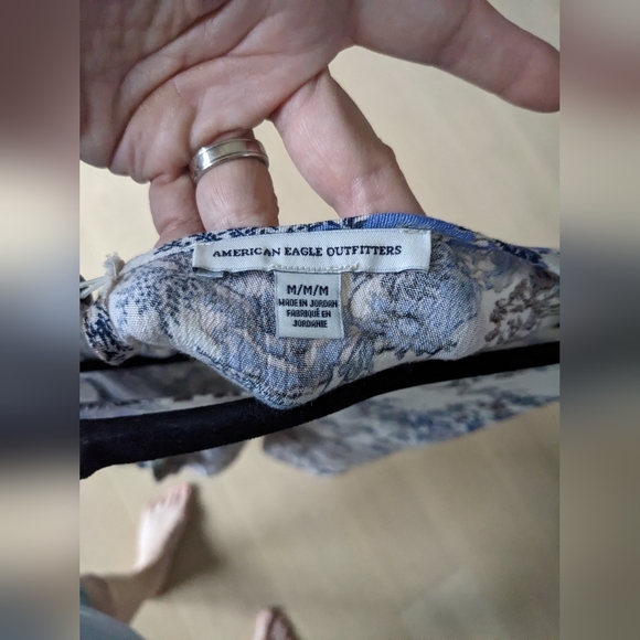 ⭐️3/$35 American Eagle Outfitters Dress/Tunic. Open sleeves and Open Back. - Picture 5 of 5